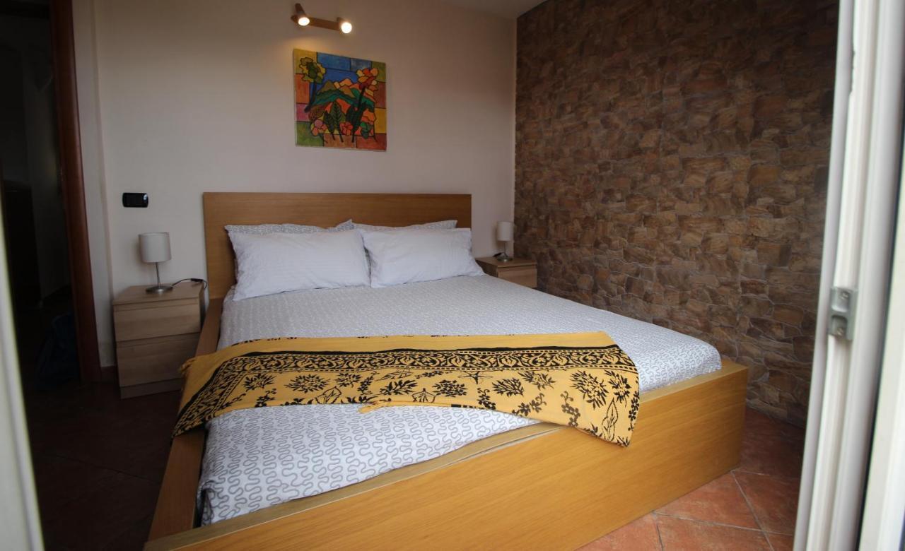 Sunny Attico Con Jacuzzi, Terrazzo E Fibra Apartamento